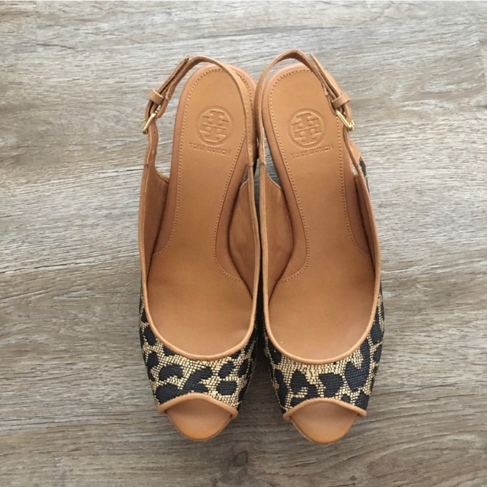 NWOT-Tory Burch open toe wedge. SZ 71/2